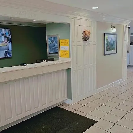 Astoria Hotel North
